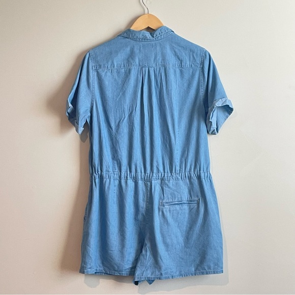 NWOT Levis Strauss Women’s Roomy Blue Chambray Button Down Romper Shorts… - Picture 3 of 8